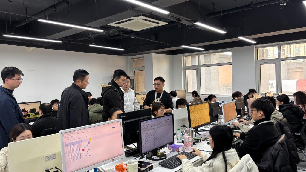 智啟未來，院企共融 人工智能學(xué)院院長牛翔一行赴網(wǎng)絡(luò)科技研發(fā)企業(yè)調(diào)研